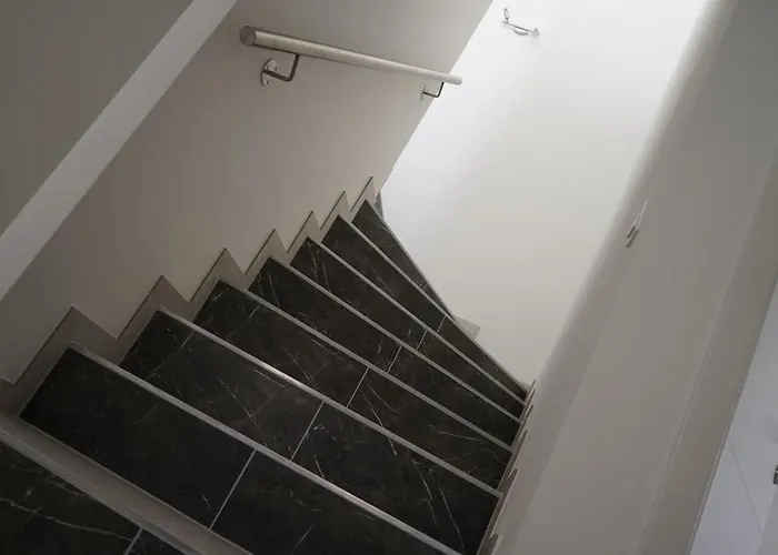 Dm