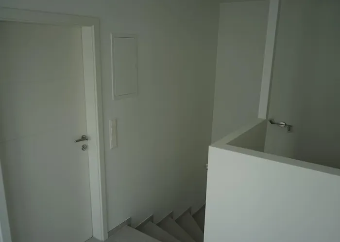 Dm *